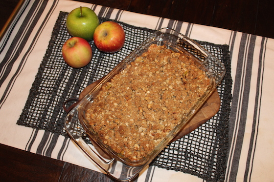 Apple Crisp + recipe | Glitter & Grace Blog #fallrecipe #apple