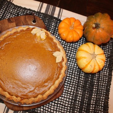 Pumpkin Pie with Maple + recipe | Glitter & Grace Blog #pumpkin #maple #fall