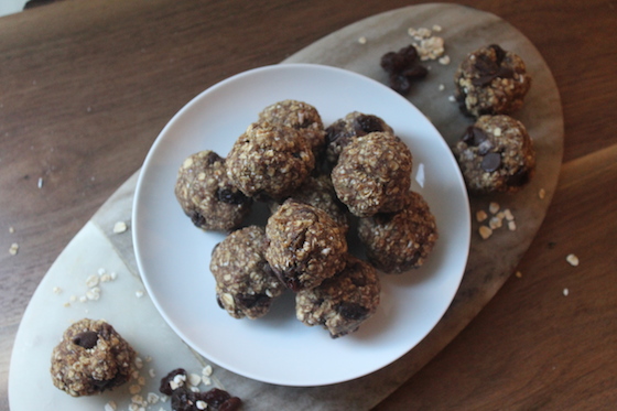 chocolateCinnamonRaisinEnergyBites07