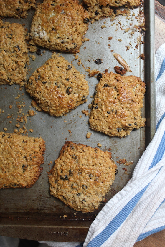 Oat Scones + recipe | Glitter & Grace Blog #oats #brunchrecipe