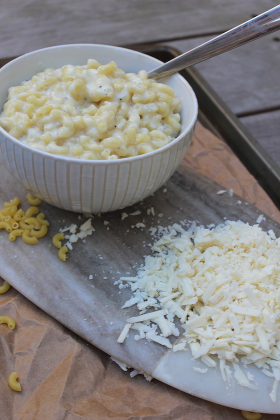 One Pot Mac & Cheese + recipe | Glitter & Grace Blog #macandcheese #macaroni #comfortfood