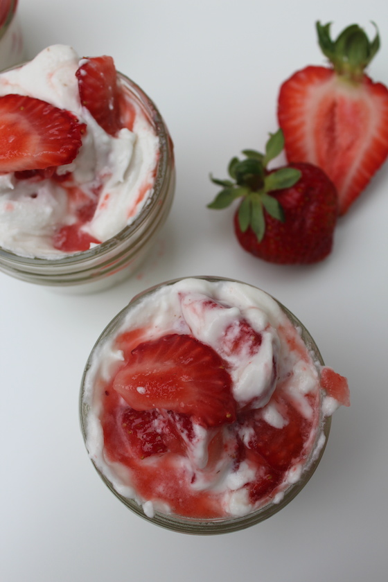 Strawberry Coconut Fool + recipe | Glitter & Grace Blog #summerrecipe #strawberry #coconut #vegan