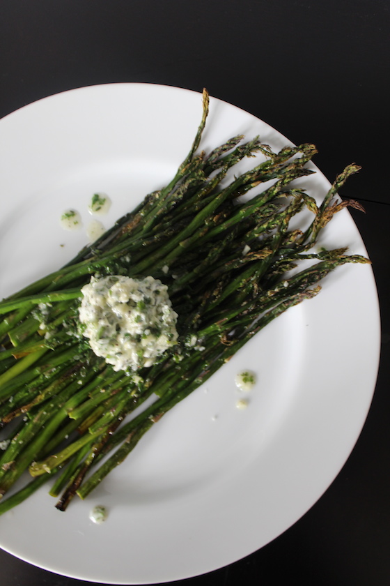 Roasted Asparagus with Herb Butter + recipe | Glitter & Grace Blog #springrecipe #asparagus
